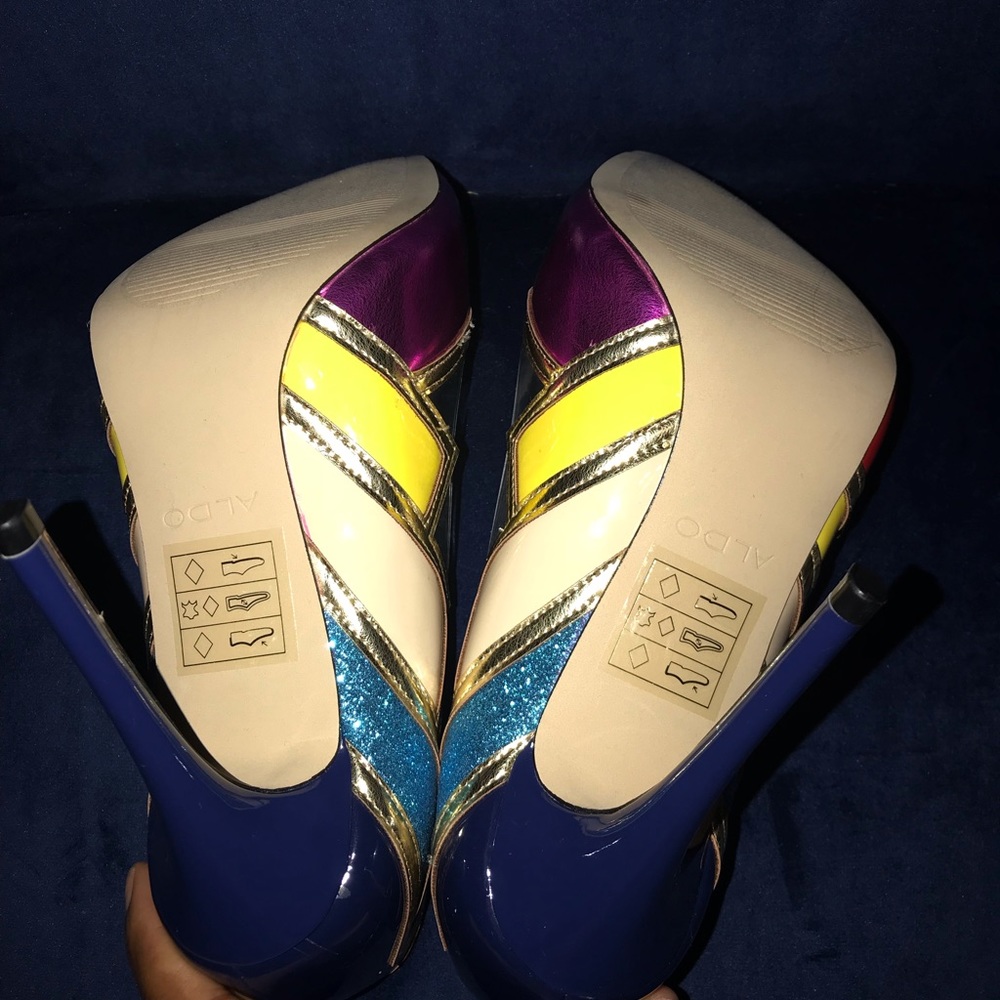 Heels - Picture 5 of 5